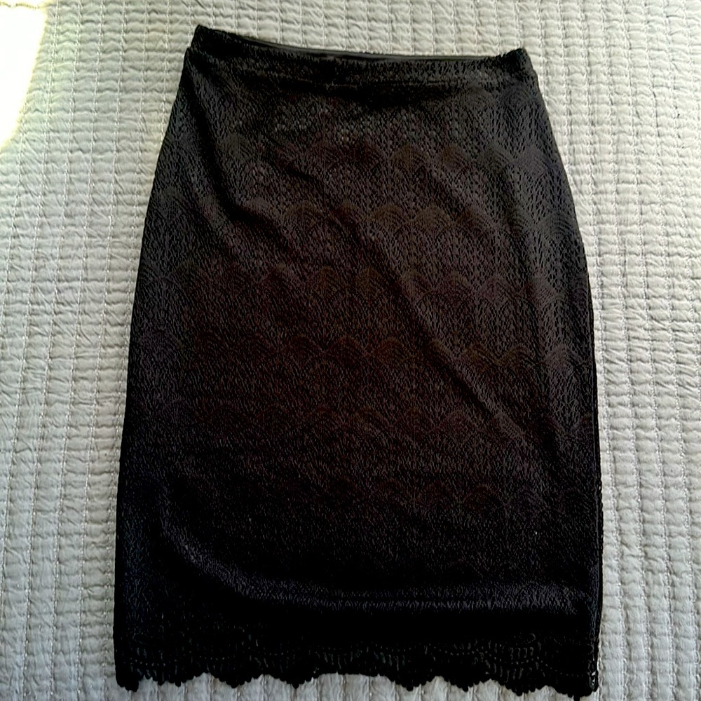 DownEast Black Pencil Skirt Size Medium NWT
